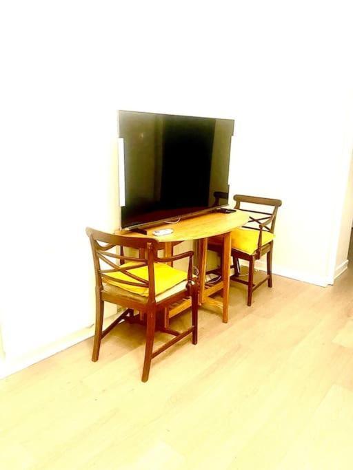 Chic Studio In Leicester Sqaure! Londra Exterior foto