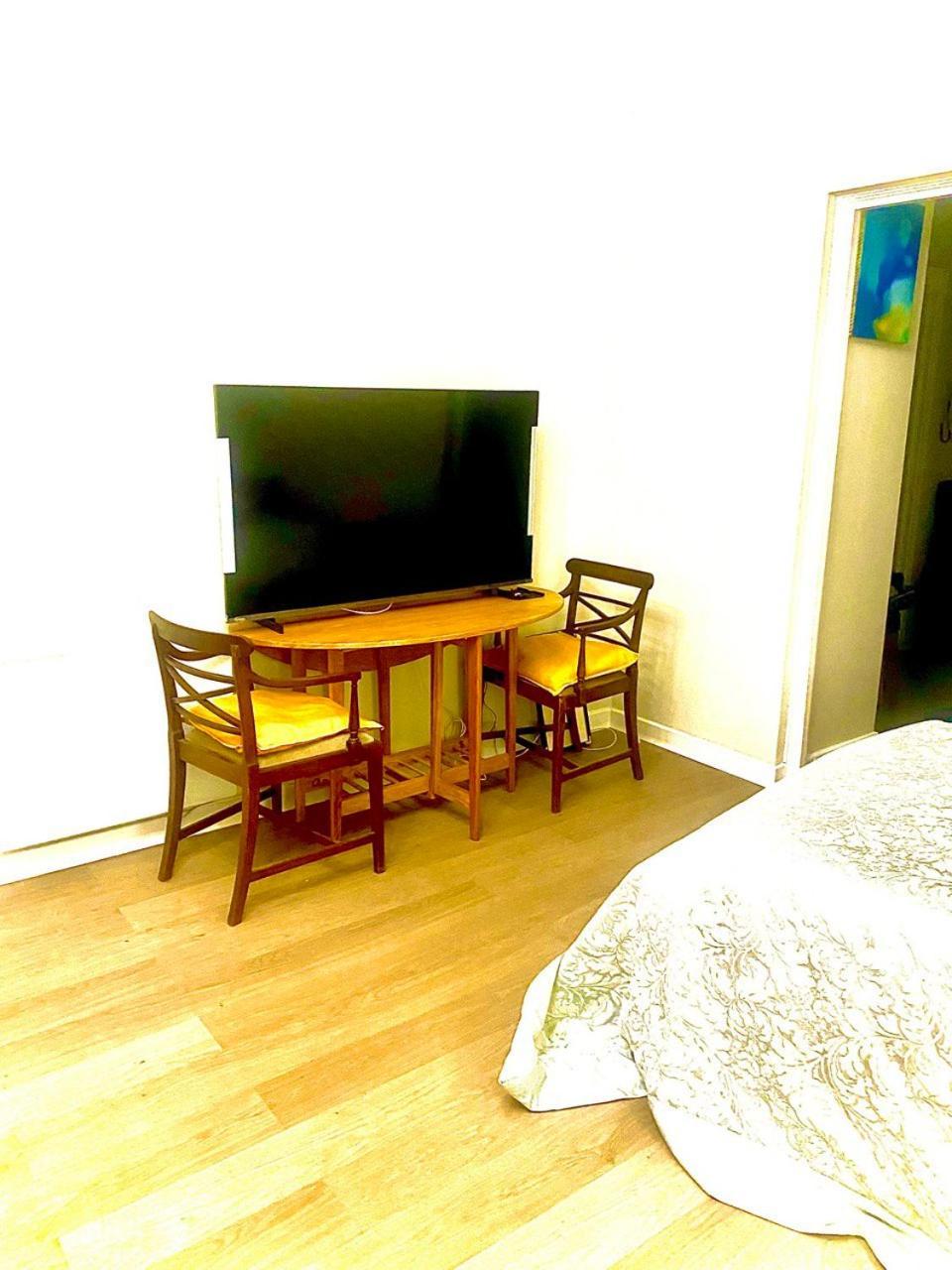 Chic Studio In Leicester Sqaure! Londra Exterior foto